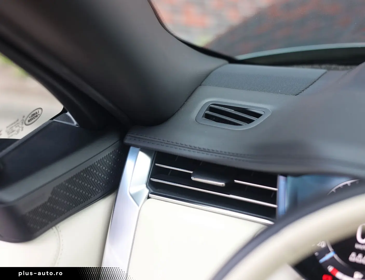 LAND ROVER Range Rover P460e Autobiography LWB