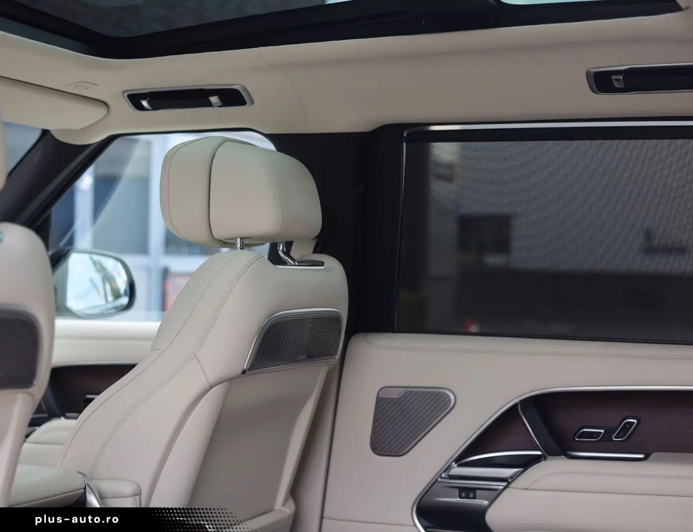 LAND ROVER Range Rover P460e Autobiography LWB