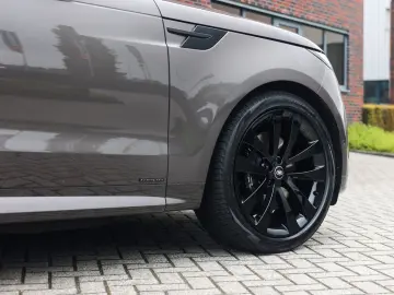 LAND ROVER Range Rover Sport P550e Autobiography