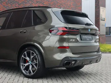 BMW X5 50e xDrive   Pano - HUD - Tartufo