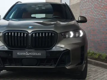 BMW X5 50e xDrive   Pano - HUD - Tartufo