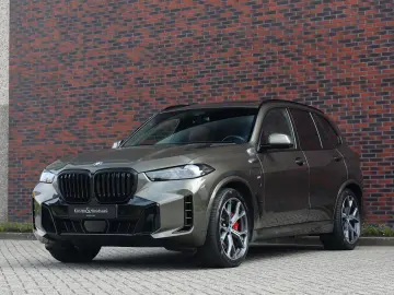 BMW X5 50e xDrive   Pano - HUD - Tartufo