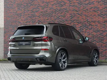 BMW X5 50e xDrive   Pano - HUD - Tartufo