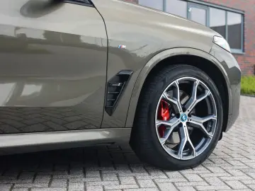 BMW X5 50e xDrive   Pano - HUD - Tartufo