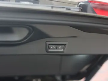BMW X5 50e xDrive   Pano - HUD - Tartufo