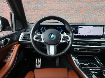 BMW X5 50e xDrive   Pano - HUD - Tartufo