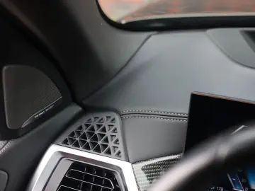 BMW X5 50e xDrive   Pano - HUD - Tartufo