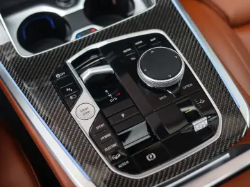BMW X5 50e xDrive   Pano - HUD - Tartufo