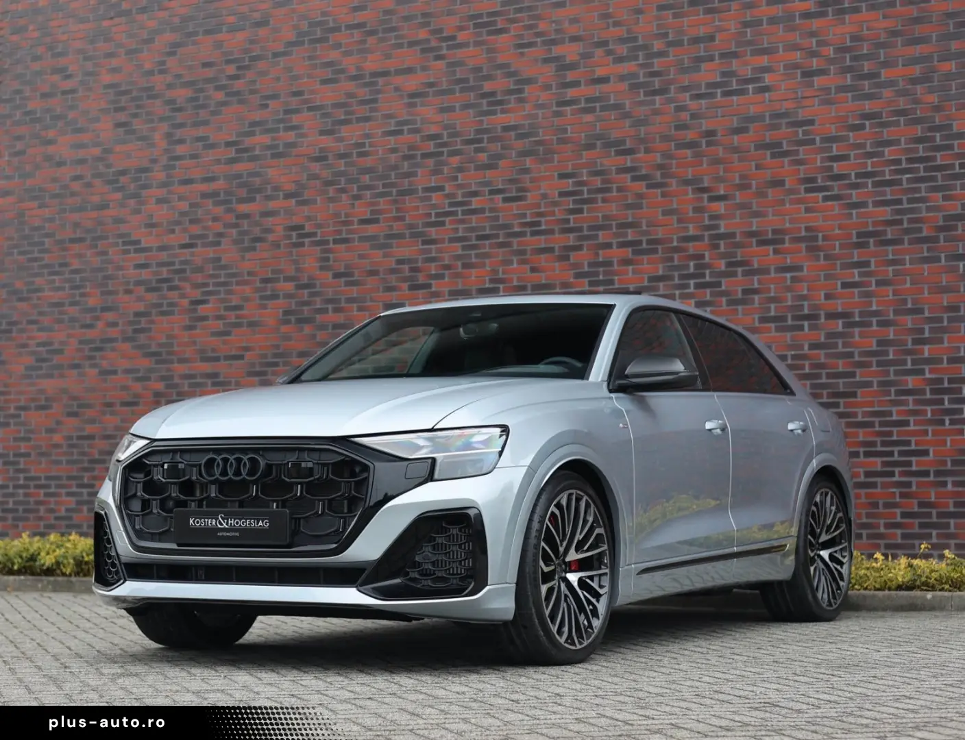 AUDI Q8 60 TFSIe Quattro   Pano - AHK - Voll!