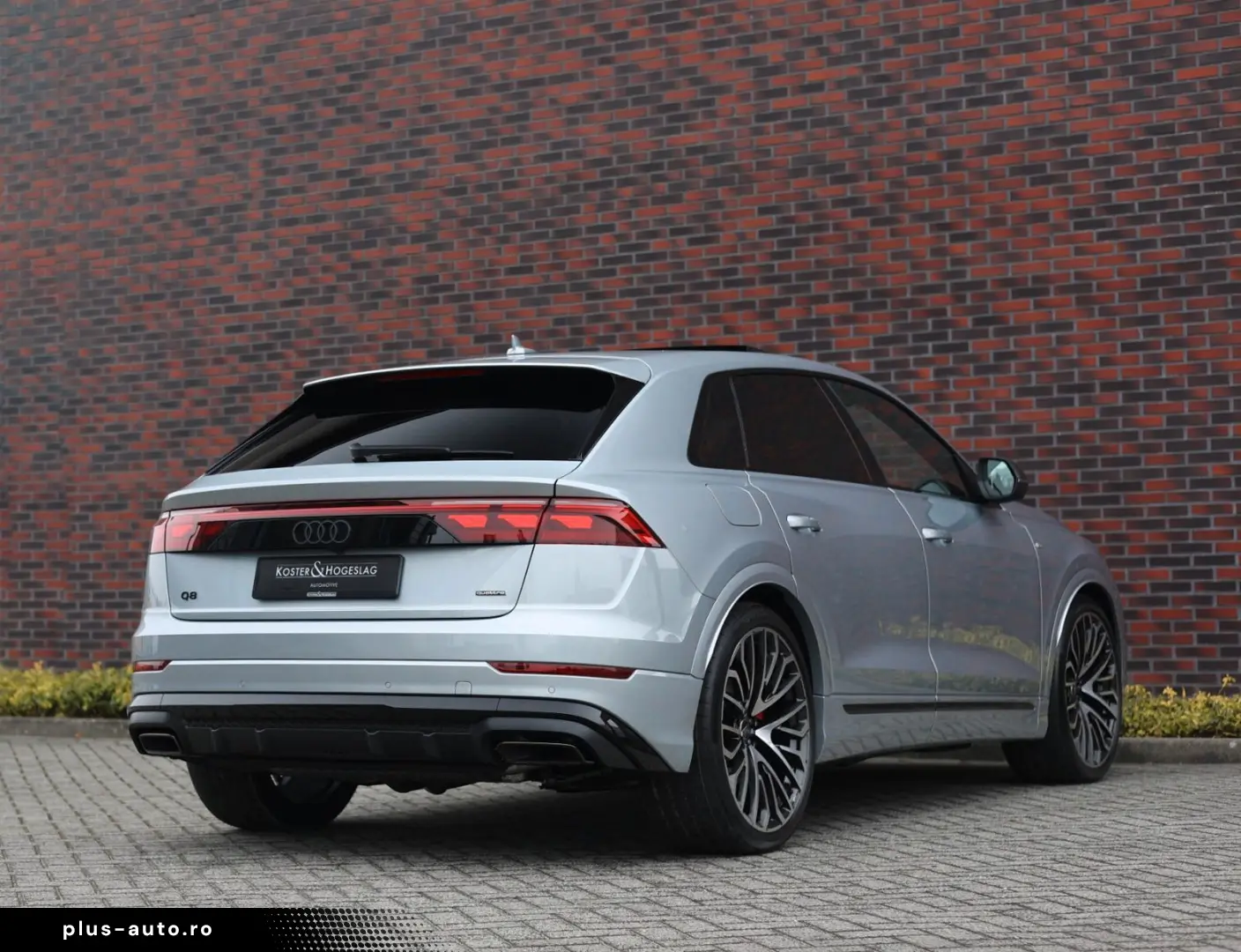 AUDI Q8 60 TFSIe Quattro   Pano - AHK - Voll!