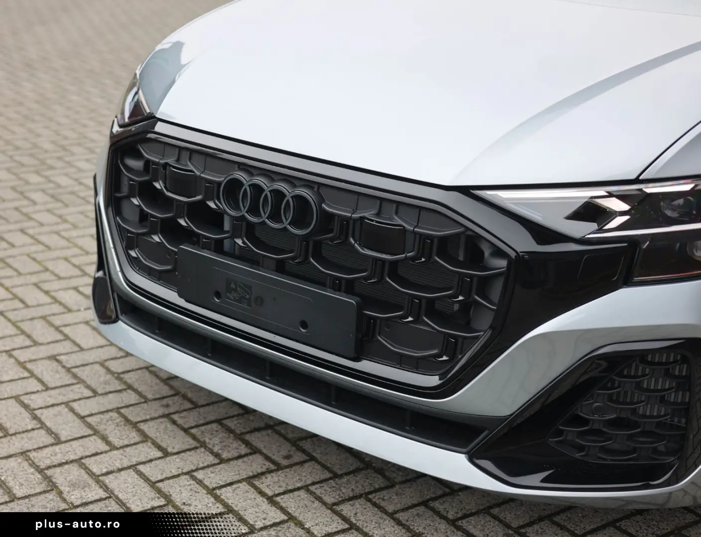 AUDI Q8 60 TFSIe Quattro   Pano - AHK - Voll!