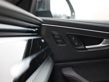 AUDI Q8 60 TFSIe Quattro   Pano - AHK - Voll!