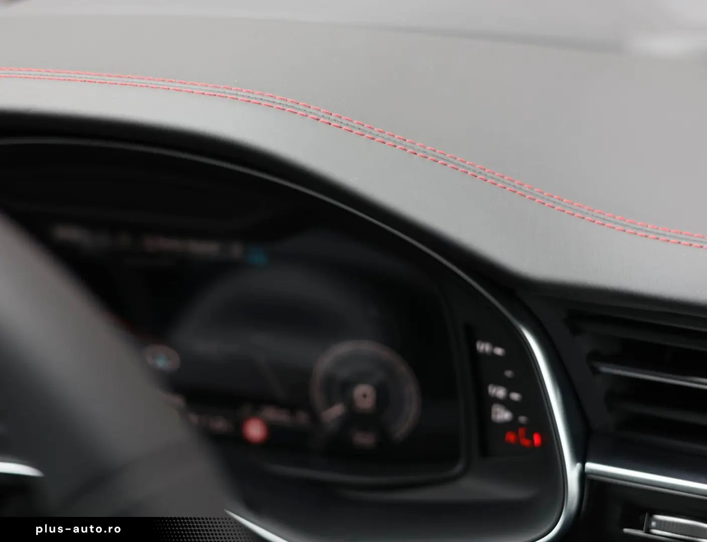 AUDI Q8 60 TFSIe Quattro   Pano - AHK - Voll!