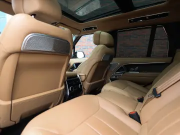 LAND ROVER Range Rover P550e Autobiography   Pano - AHK
