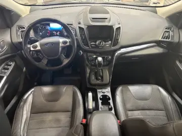 Ford Kuga automat 4x4