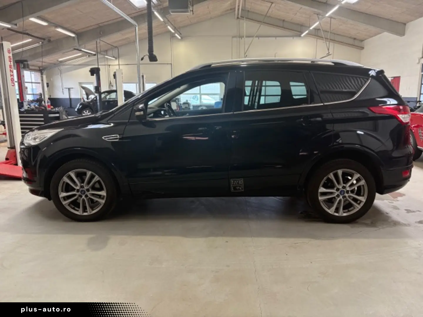 Ford Kuga automat 4x4