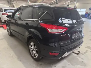 Ford Kuga automat 4x4