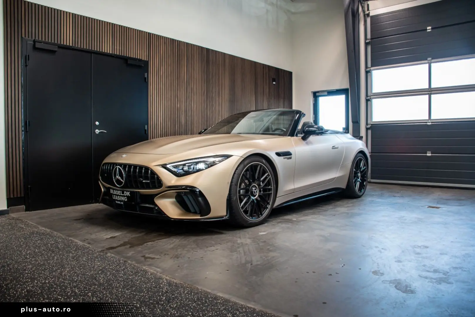 MERCEDES-BENZ SL 63 AMG Roadster   Golden Coast 1 of 100