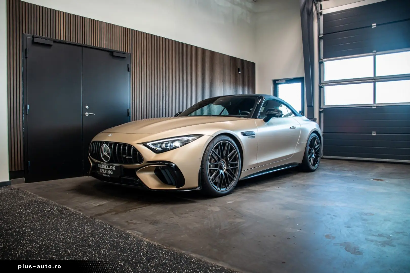 MERCEDES-BENZ SL 63 AMG Roadster   Golden Coast 1 of 100