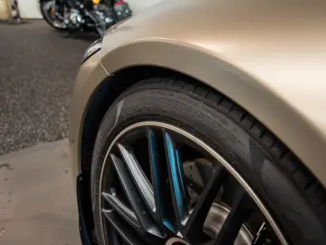 MERCEDES-BENZ SL 63 AMG Roadster   Golden Coast 1 of 100