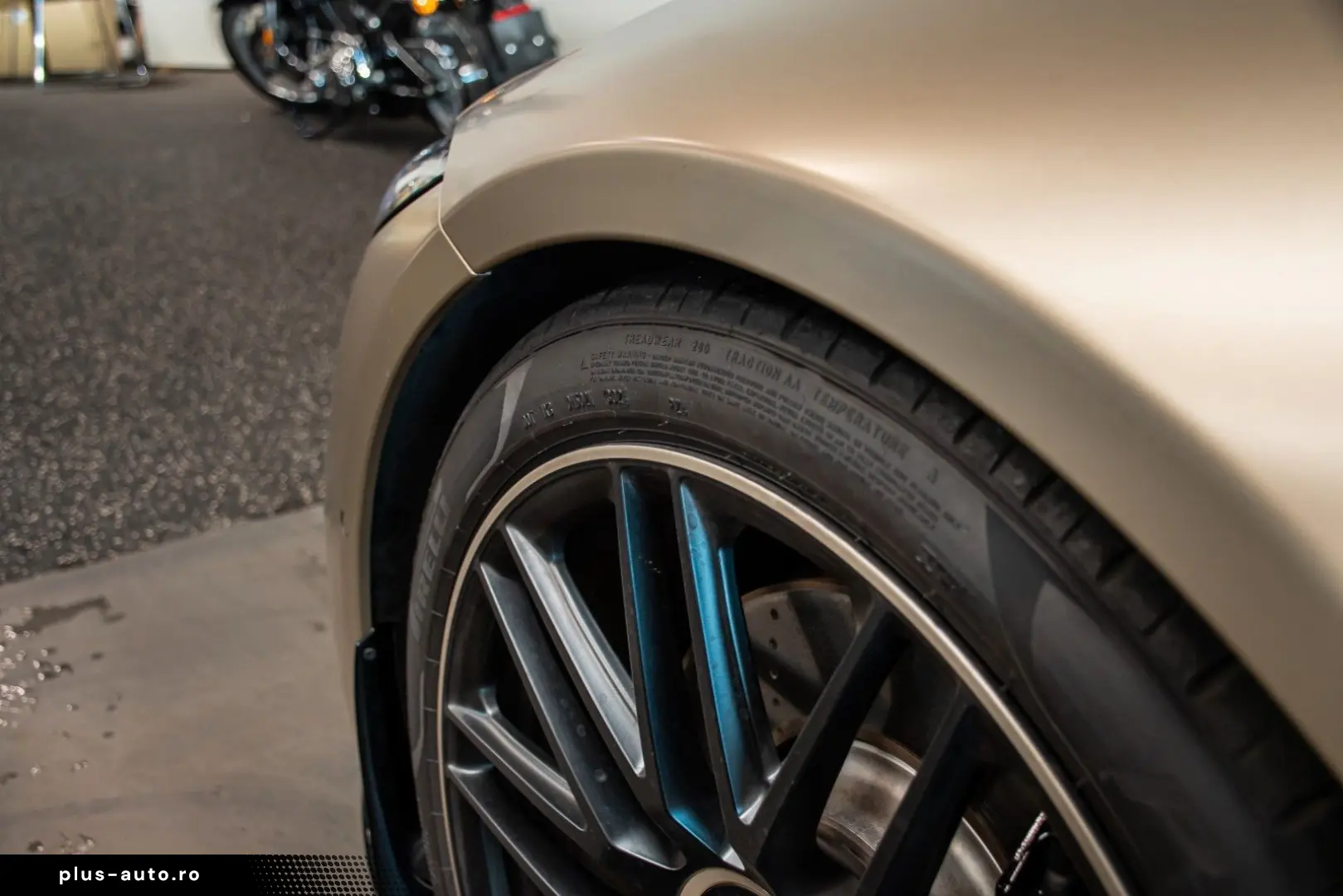 MERCEDES-BENZ SL 63 AMG Roadster   Golden Coast 1 of 100