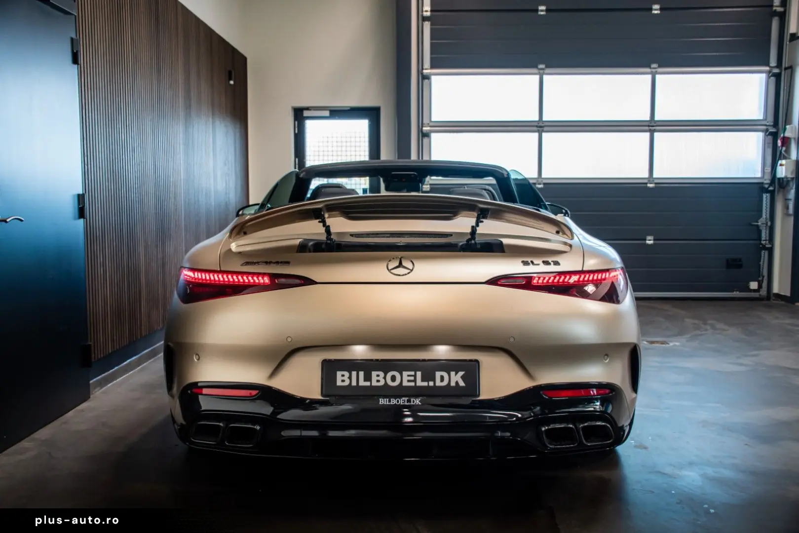 MERCEDES-BENZ SL 63 AMG Roadster   Golden Coast 1 of 100