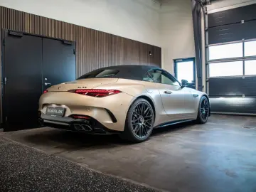 MERCEDES-BENZ SL 63 AMG Roadster   Golden Coast 1 of 100