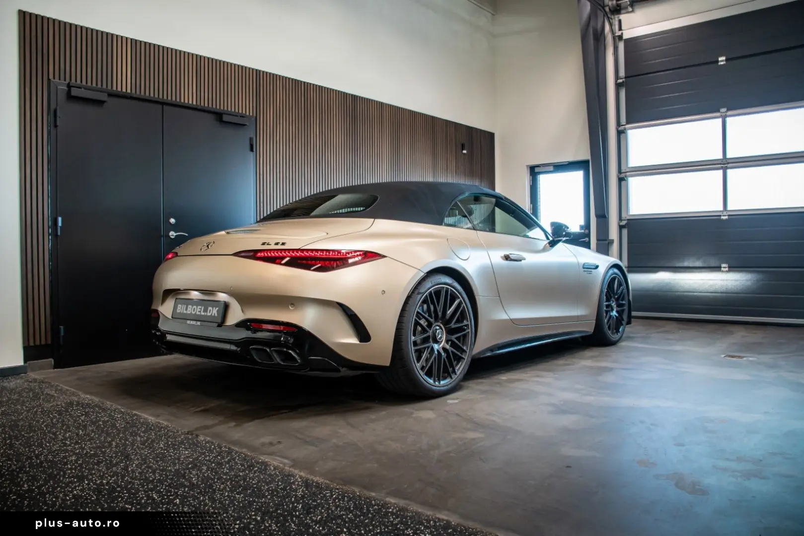 MERCEDES-BENZ SL 63 AMG Roadster   Golden Coast 1 of 100