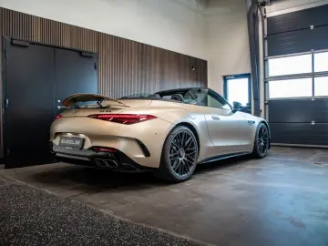 MERCEDES-BENZ SL 63 AMG Roadster   Golden Coast 1 of 100
