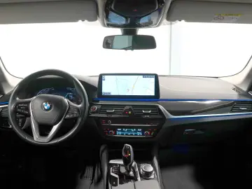 BMW 520 d Aut. Lim.  LASER HUD HARMAN-KARDON