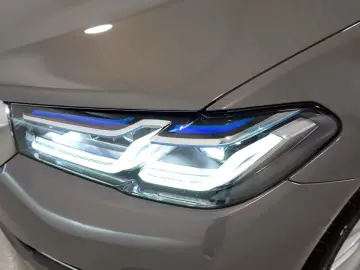 BMW 520 d Aut. Lim.  LASER HUD HARMAN-KARDON