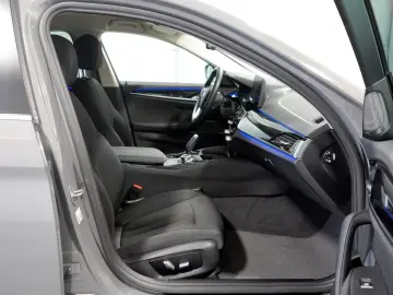 BMW 520 d Aut. Lim.  LASER HUD HARMAN-KARDON
