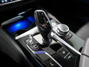 BMW 520 d Aut. Lim.  LASER HUD HARMAN-KARDON