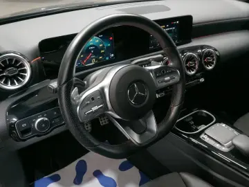 Mercedes-Benz A 200 d Limousine AMG Line