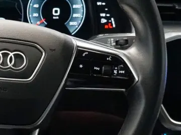 AUDI A6 Avant 40 TDI quattro S line  MATRIX PANO NAVI