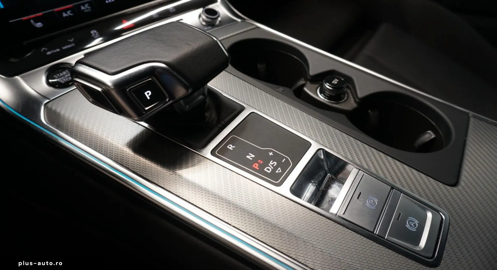 AUDI A6 Avant 40 TDI quattro S line  MATRIX PANO NAVI