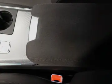 AUDI A6 Avant 40 TDI quattro S line  MATRIX PANO NAVI
