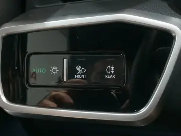 AUDI A6 Lim. 40 TDI design  LEDER KAMERA SOUND SYSTEM