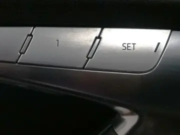 AUDI A6 Lim. 40 TDI design  LED NAVI LEDER
