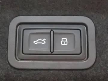 AUDI A6 Lim. 40 TDI design  LED NAVI LEDER