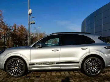 PORSCHE Cayenne AHK InnoDrive BOSE SurroundView Panorama