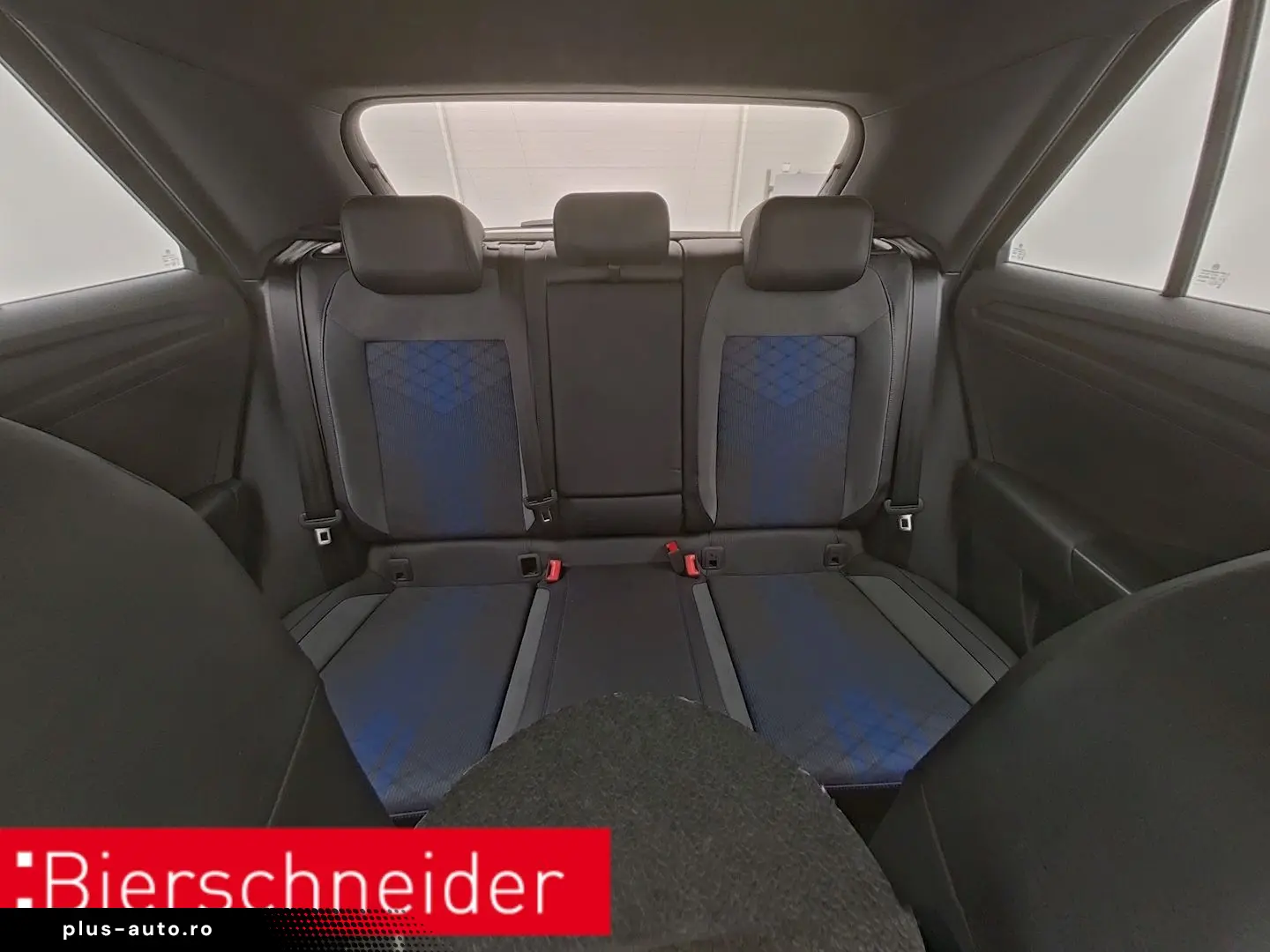 VW T-Roc 2.0 TSI DSG 4Mo. R AKRAPOVIC BEATS