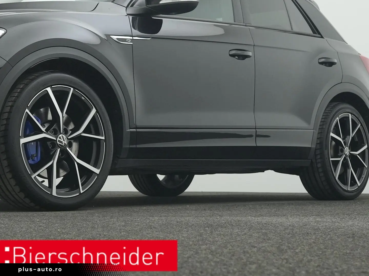 VW T-Roc 2.0 TSI DSG 4Mo. R AKRAPOVIC BEATS