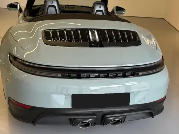 PORSCHE 911 Carrera GTS T-Hybrid Cabriolet