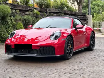 PORSCHE 911 4 GTS   KERAMIC   LIFT   KEYLESS