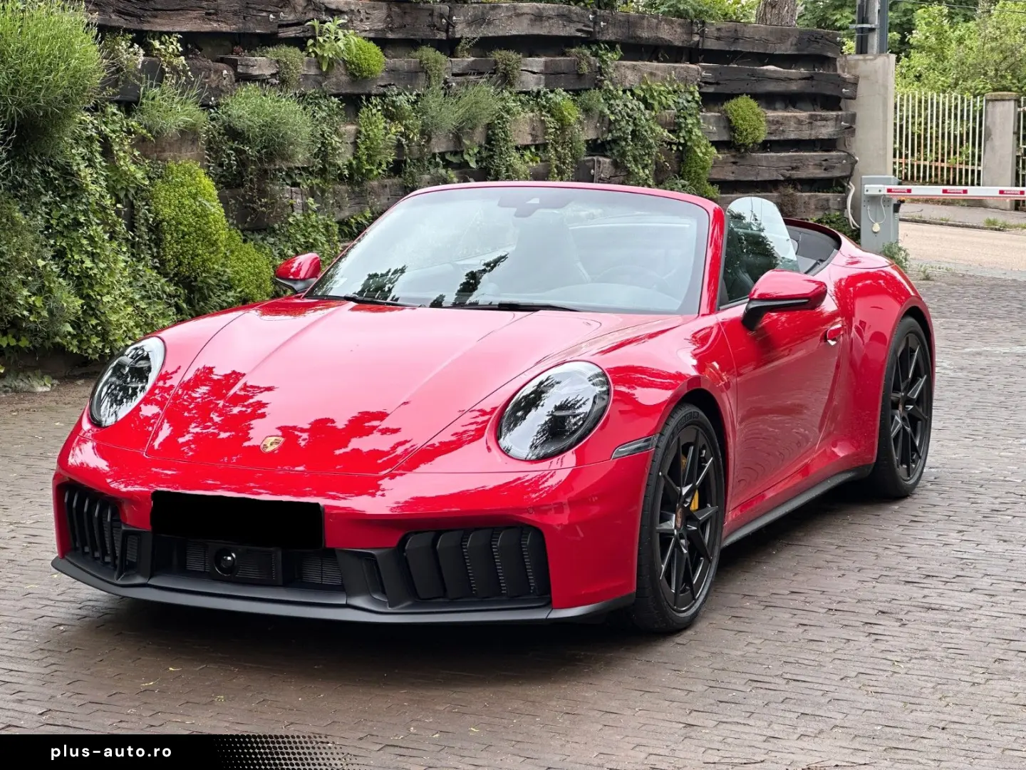 PORSCHE 911 4 GTS   KERAMIC   LIFT   KEYLESS