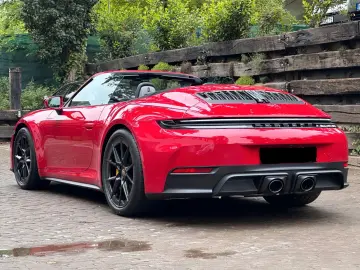 PORSCHE 911 4 GTS   KERAMIC   LIFT   KEYLESS