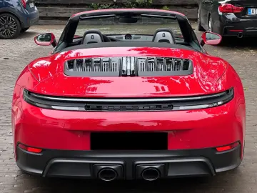 PORSCHE 911 4 GTS   KERAMIC   LIFT   KEYLESS