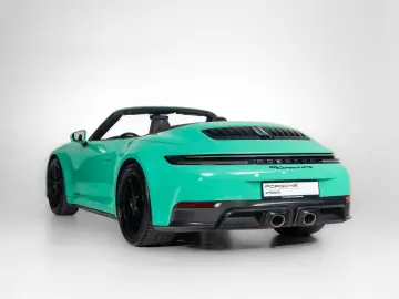 PORSCHE 911 Carrera 4 GTS Cabrio  PTS