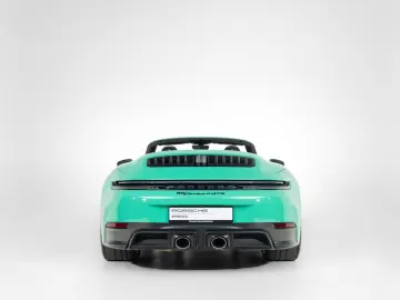 PORSCHE 911 Carrera 4 GTS Cabrio  PTS